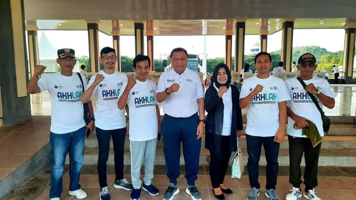 Jalan sehat eatafet obor bumn