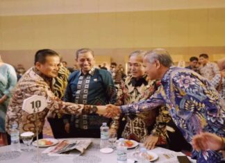 Bupati luwu hadiri malam kenal pamit kapolda sulsel