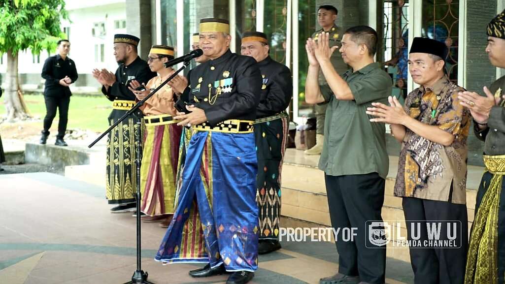 Lepas Kontingen KTNA ke Padang, Bupati Luwu Minta Petani Petik Ilmu di Ajang Penas 2023