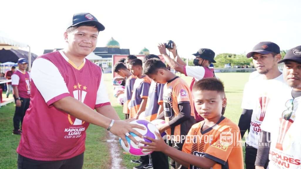 Bupati Luwu Apresiasi Pelaksanaan Turnamen Sepakbola Kapolres Luwu Cup III, Berdampak Terhadap Atlet dan PEN