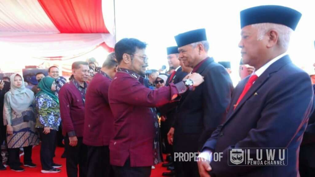Bupati Luwu Terima Penghargaan Satyalancana Wira Karya dari Presiden RI