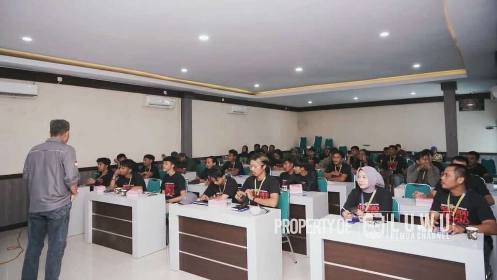 Buka Bimtek Sertifikasi Pemandu Wisata Gunung, Ahkam Basmin: Saatnya Melegalkan Semangat Pemandu