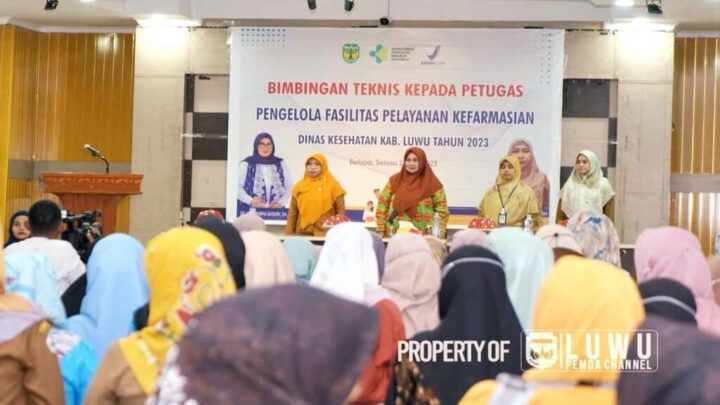 Buka Bimtek Kefarmasian, Hj Hayarna: Tingkatkan Kolaborasi Menuju Luwu Kabupaten Sehat Hj Hayarna