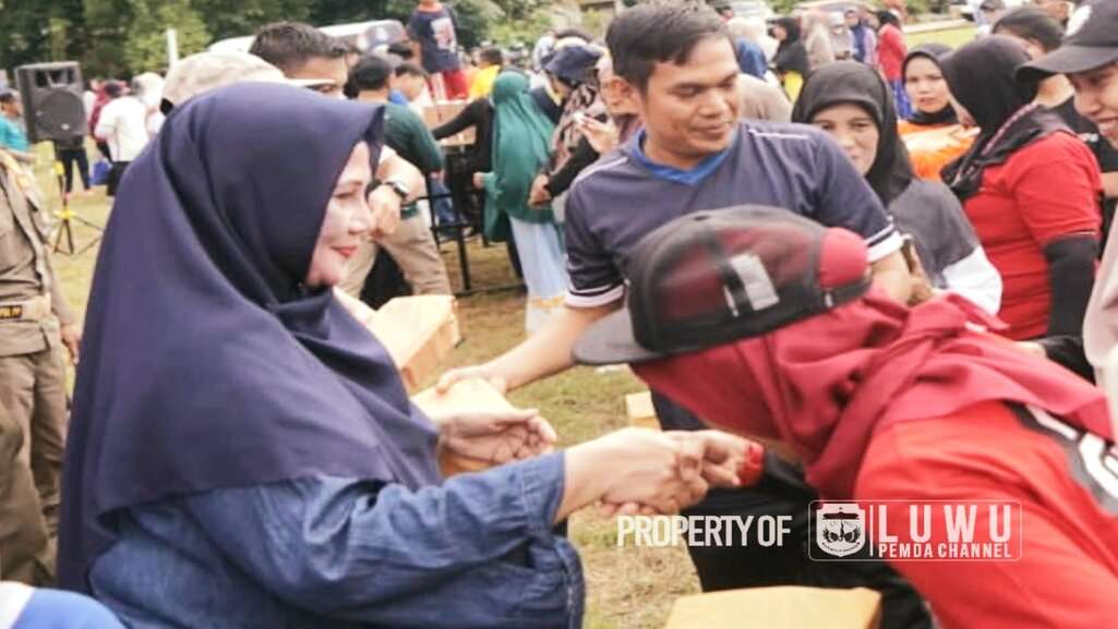 Cegah Stunting Dengan Aksi Bergizi, Hj Hayarna Senam Bersama Masyarakat Suli Barat