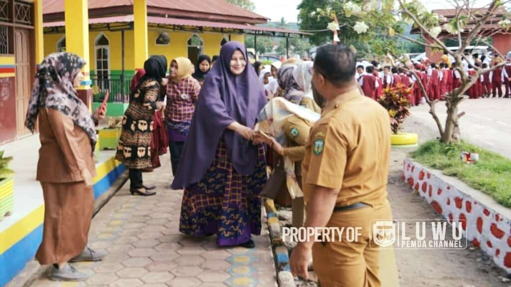 Hj Hayarna Sosialisasikan Gerakan Transisi PAUD ke SD yang Menyenangkan