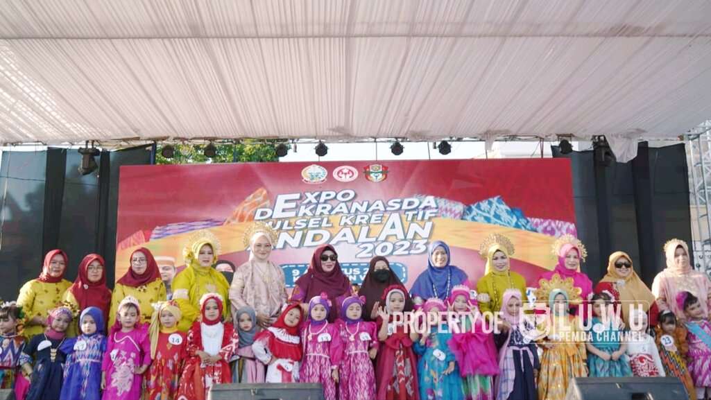 Hj Hayarna Hadiri Expo Dekranasda Sulsel Kreatif Andalan Tahun 2023