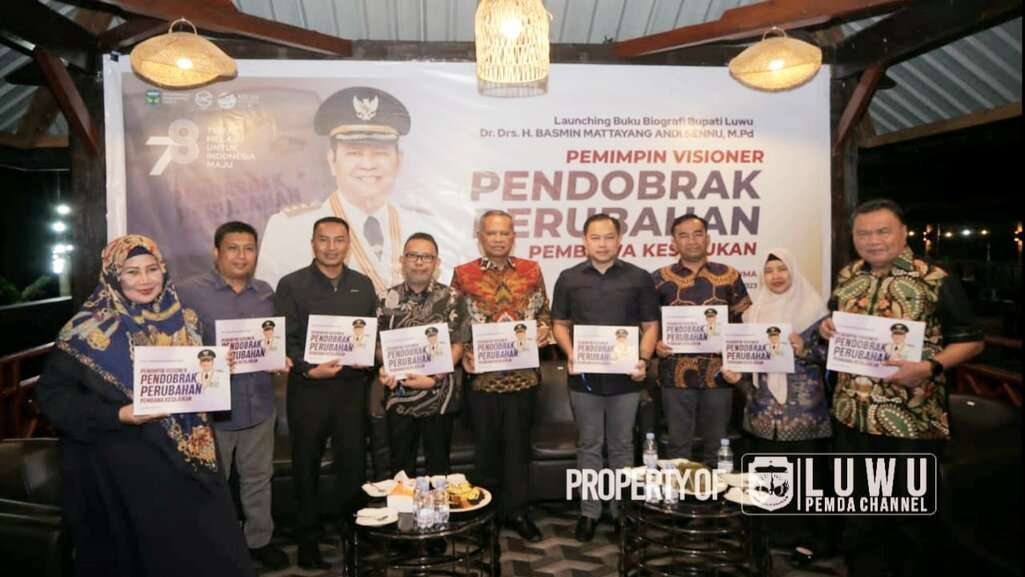 Bupati Luwu Launching Buku Biografi 'Pemimpin Visioner Pendobrak Perubahan Pembawa Kesejukan'