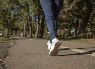 tips memilih sepatu lari