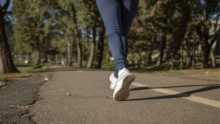 tips memilih sepatu lari