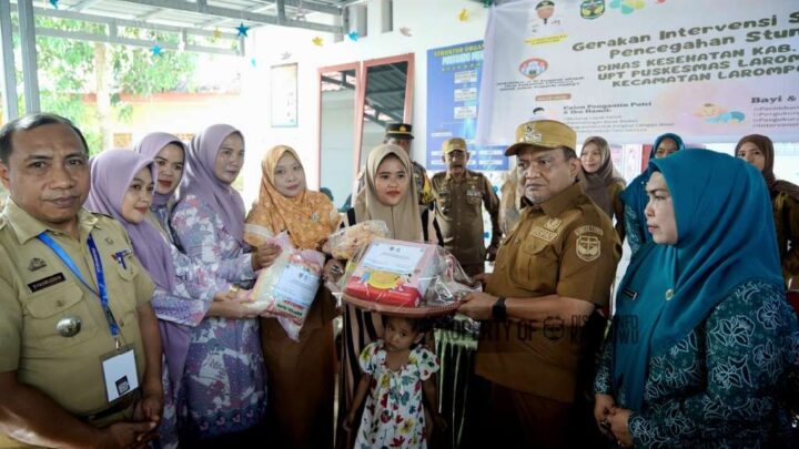 Pj Bupati Luwu bagikan paket pangan bergizi kepada balita stunting
