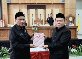 Sekda Paparkan Ranperda RPJPD Kabupaten Luwu Tahun 2025-2045 Dihadapan Anggota DPRD
